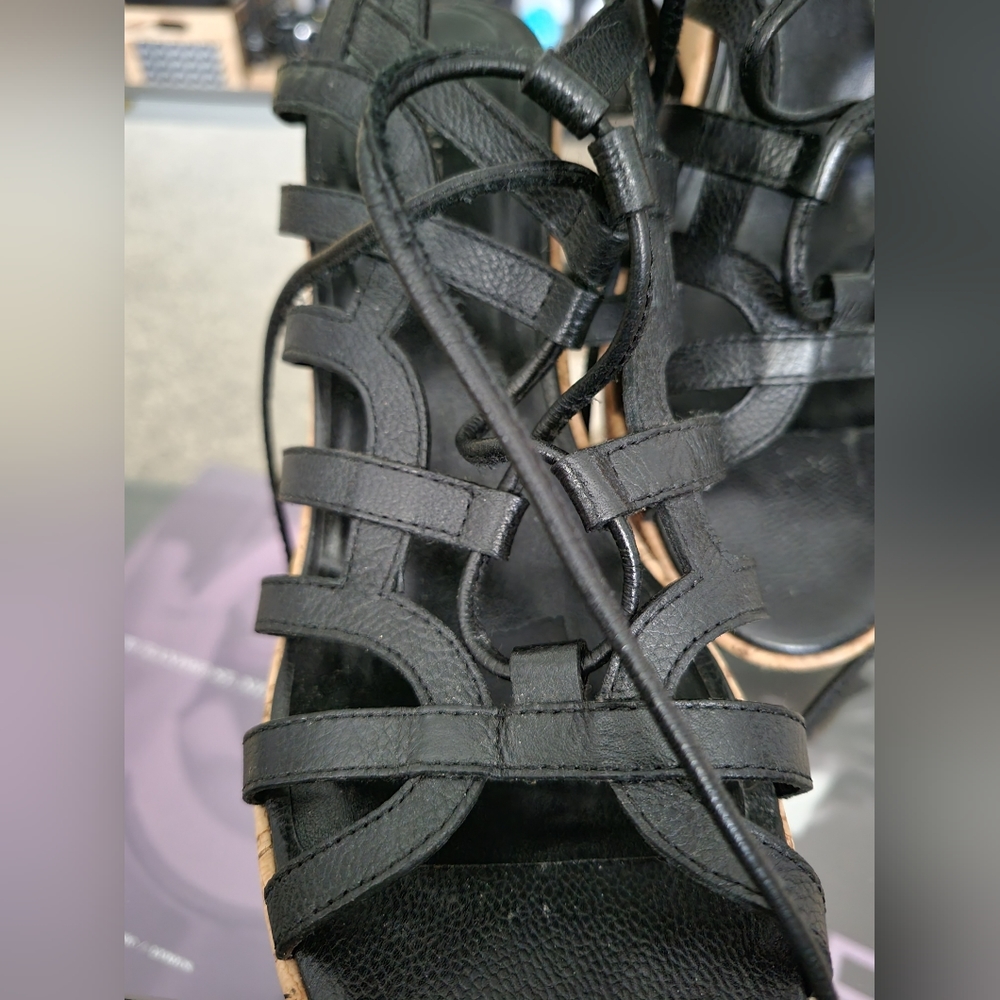Wedges - Picture 2 of 8